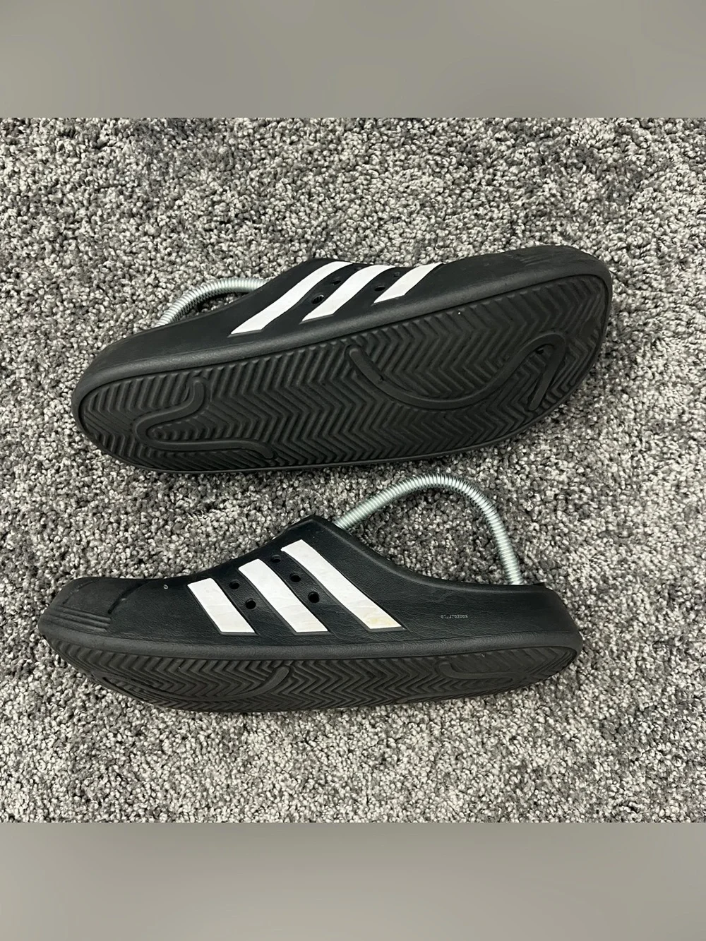 Adidas Adilette Clogs Men’s Size 10 Women’s Size 11 Black White Three Stripes
